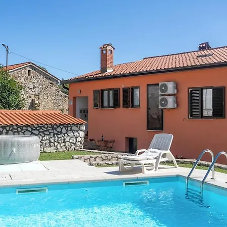 Apartament Casa Jakov *